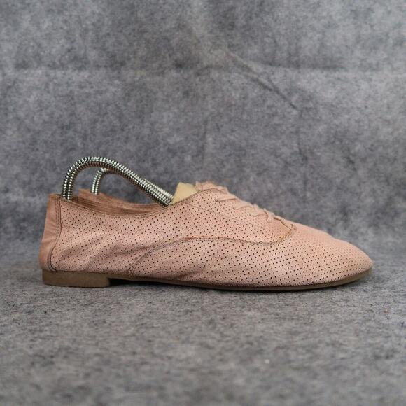 Lower East Side Shoes Womens 8 Oxford Flats Lace Up Fashion Casual Perforated - Picture 2 of 13